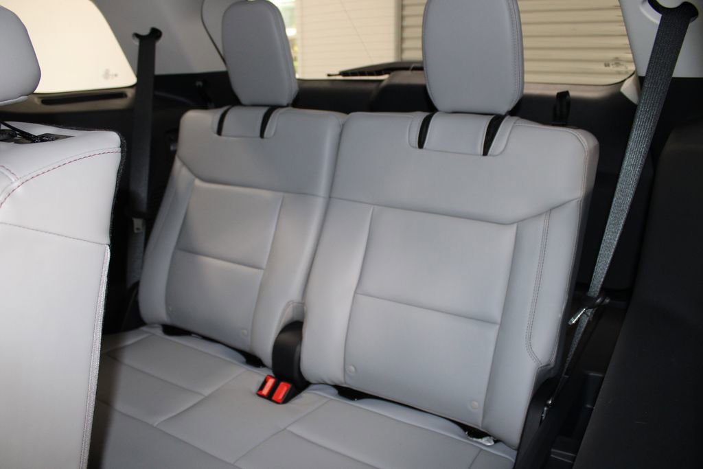 New 2026 Ford Explorer Active RWD image 23