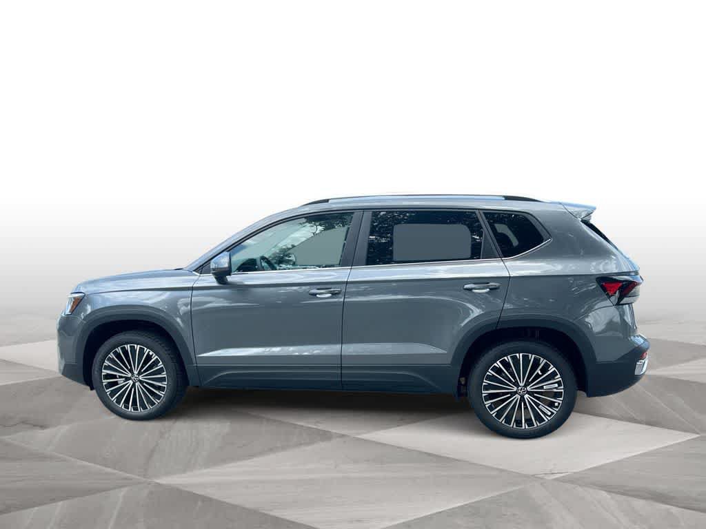 New 2026 Volkswagen Taos SE FWD image 5