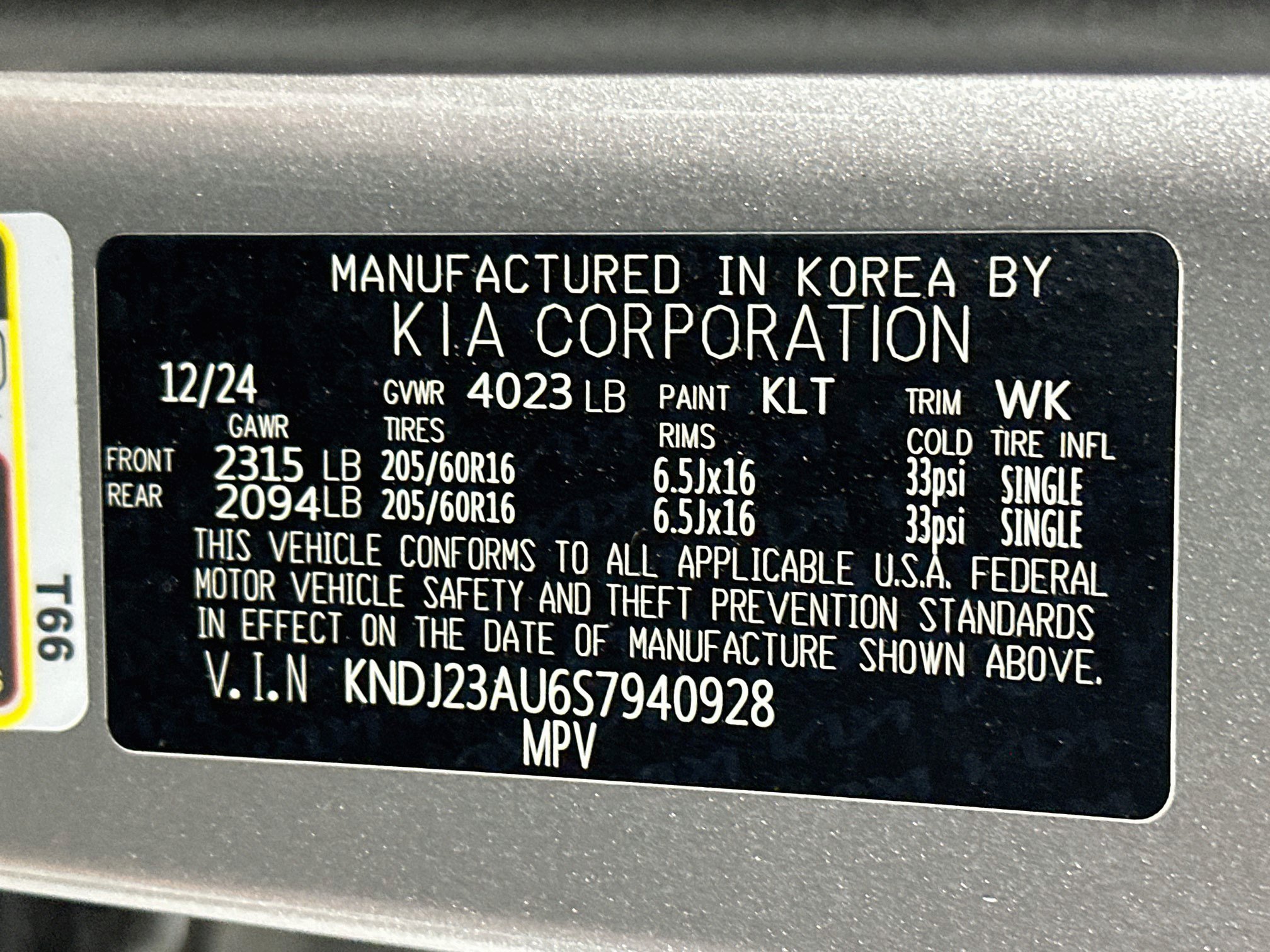 Used 2025 Kia Soul LX w/ LX Technology Package FWD image 12