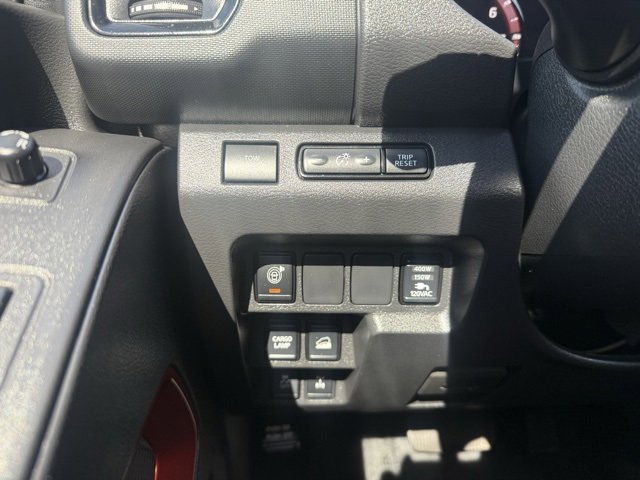 Used 2023 Nissan Frontier PRO-4X w/ Pro-4X Premium Package image 25