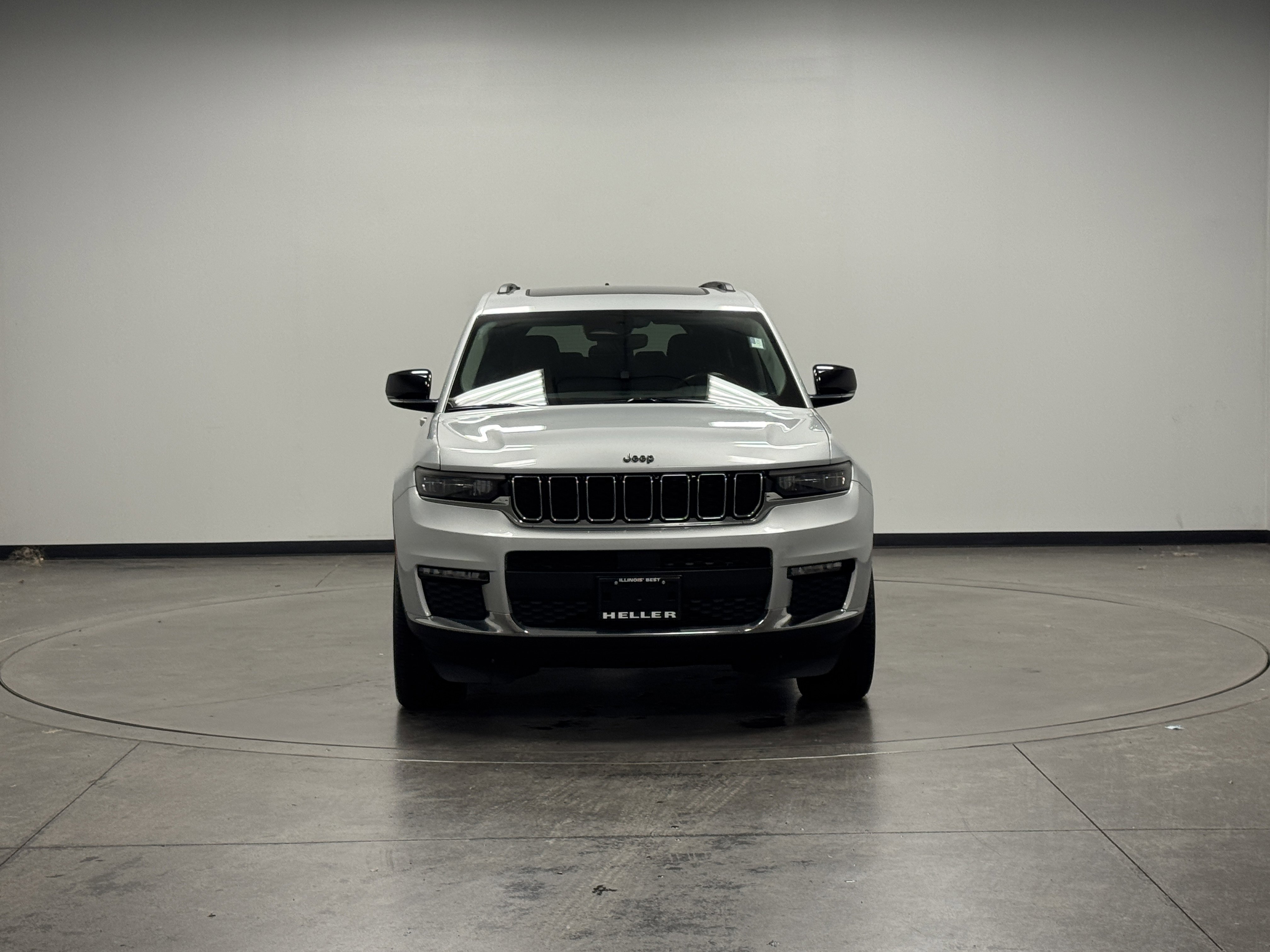 Used 2021 Jeep Grand Cherokee L Limited image 3