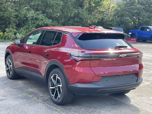 New 2026 Chevrolet Equinox EV LT w/ Comfort Package AWD/4WD image 5