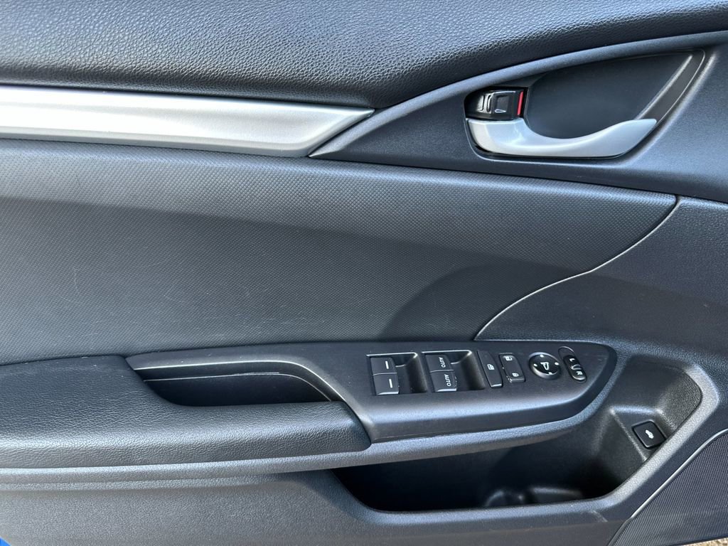 Used 2019 Honda Civic Sport image 10