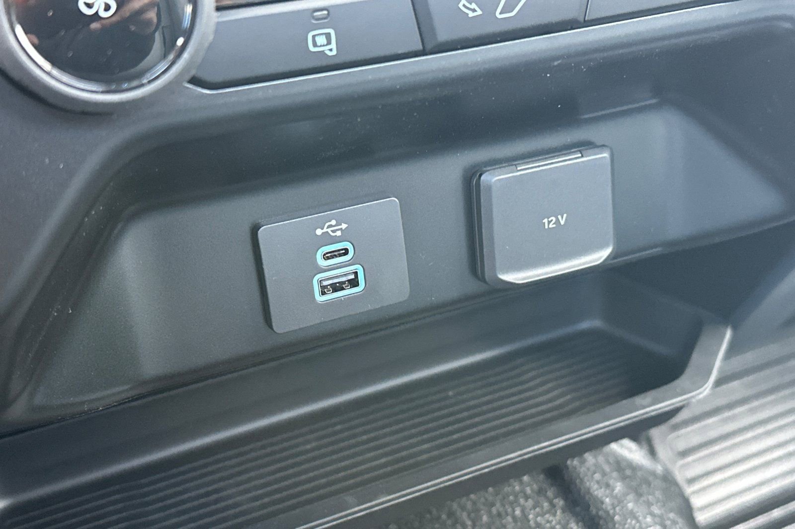 New 2026 Ford F550 2WD Regular Cab Super Duty image 23