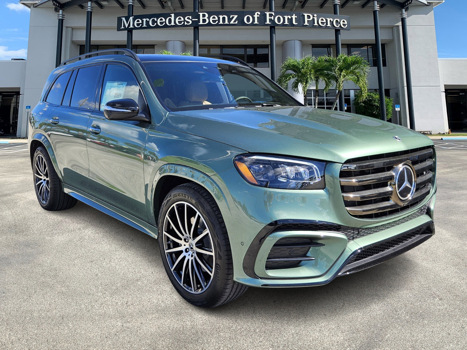 New 2026 Mercedes-Benz GLS 450 4MATIC image 1