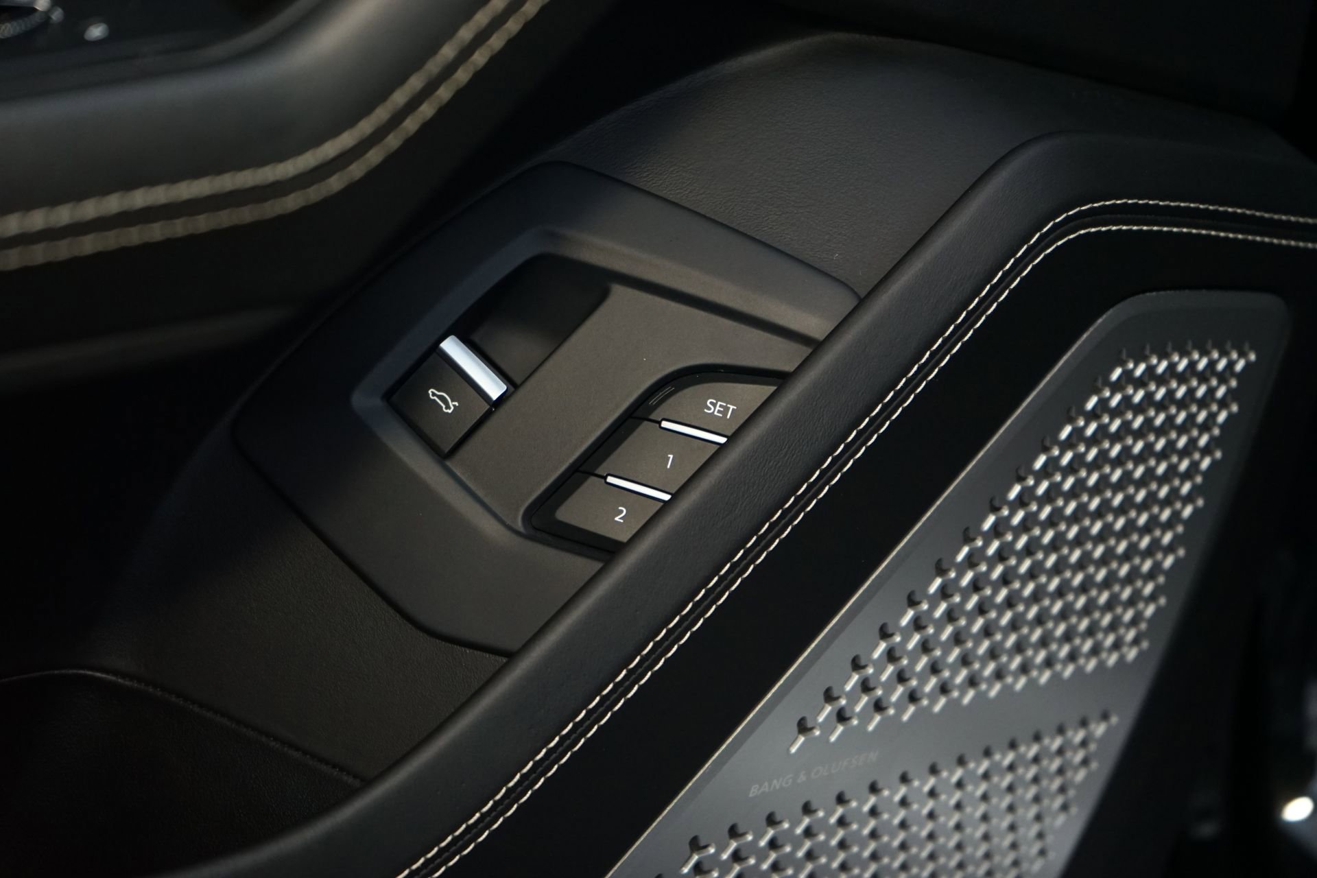 Used 2019 Lamborghini Urus image 31