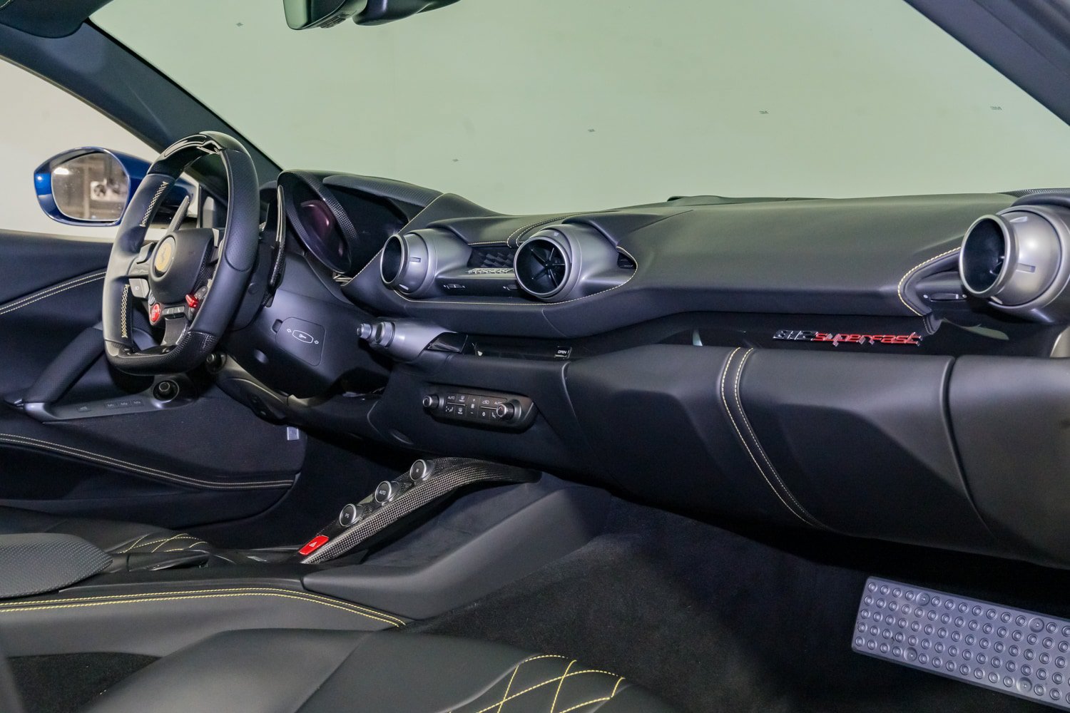 Certified 2020 Ferrari 812 Superfast RWD image 25