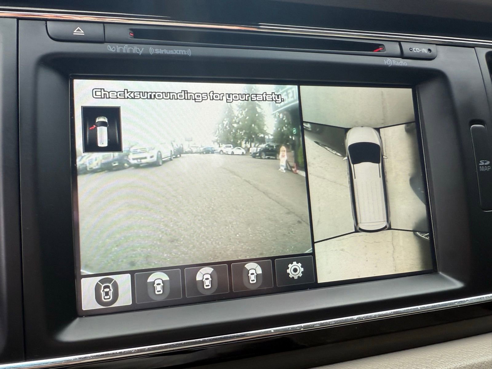 Used 2016 Kia Sedona SX Limited w/ Option Group 030 image 32