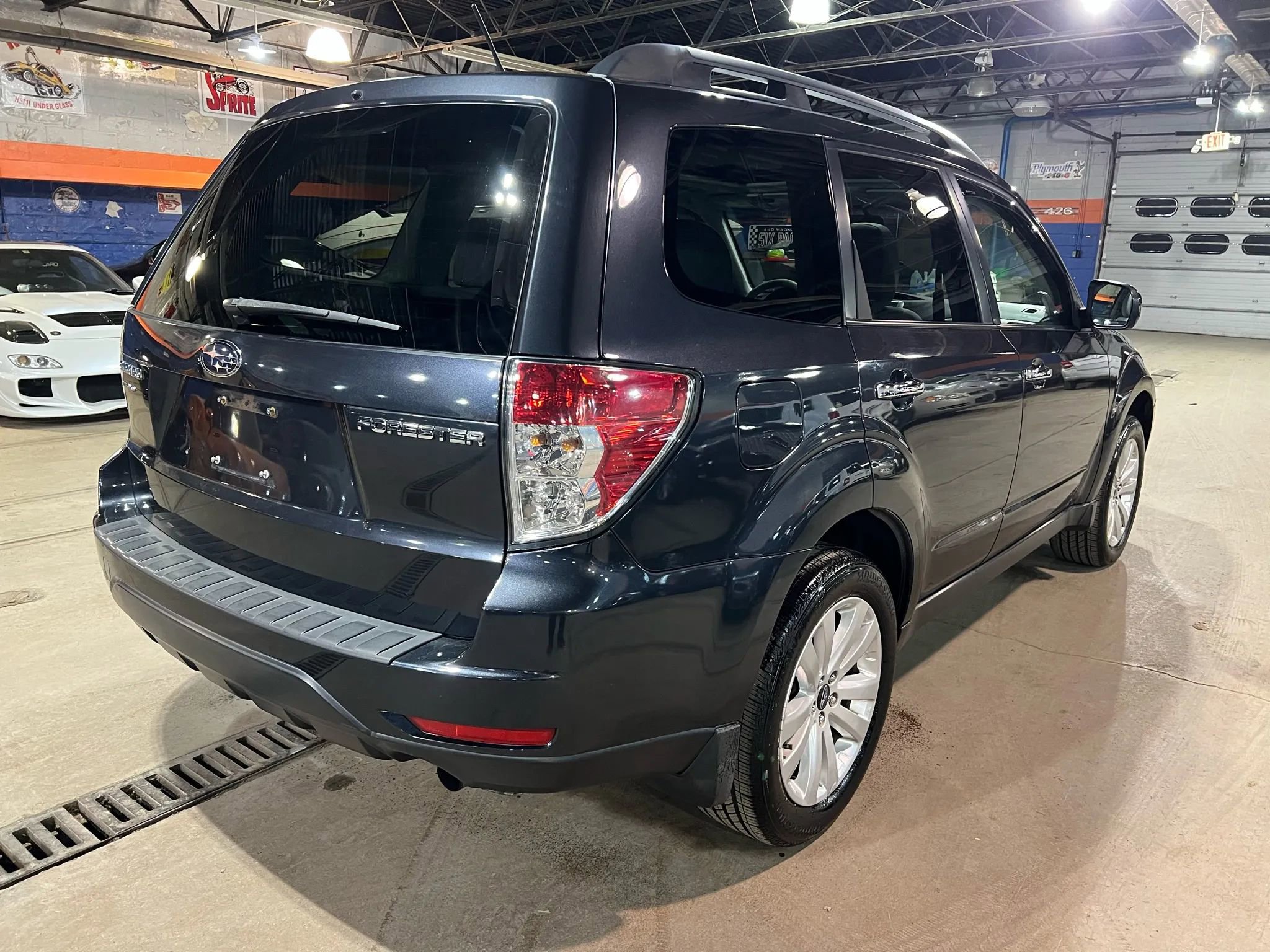 Used 2012 Subaru Forester 2.5X Premium w/ All-Weather Pkg image 3