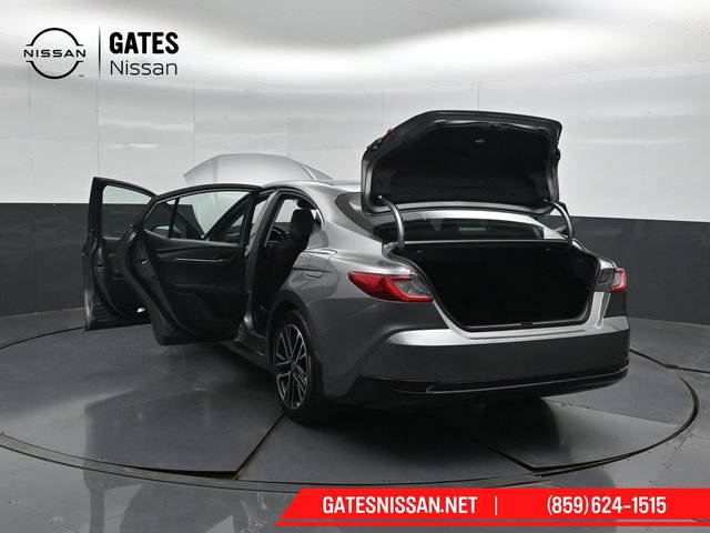 Used 2025 Toyota Camry XLE AWD/4WD image 57