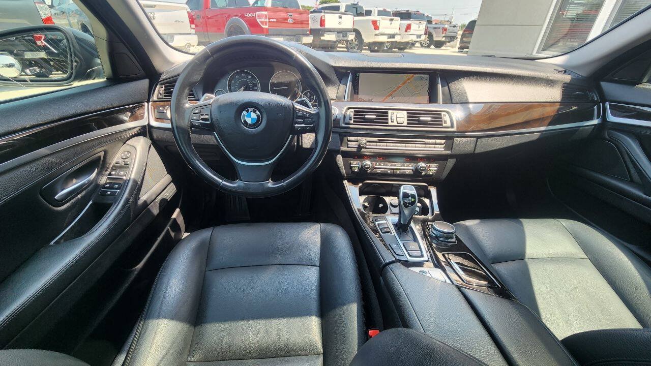 Used 2016 BMW 528i xDrive Sedan AWD/4WD image 11