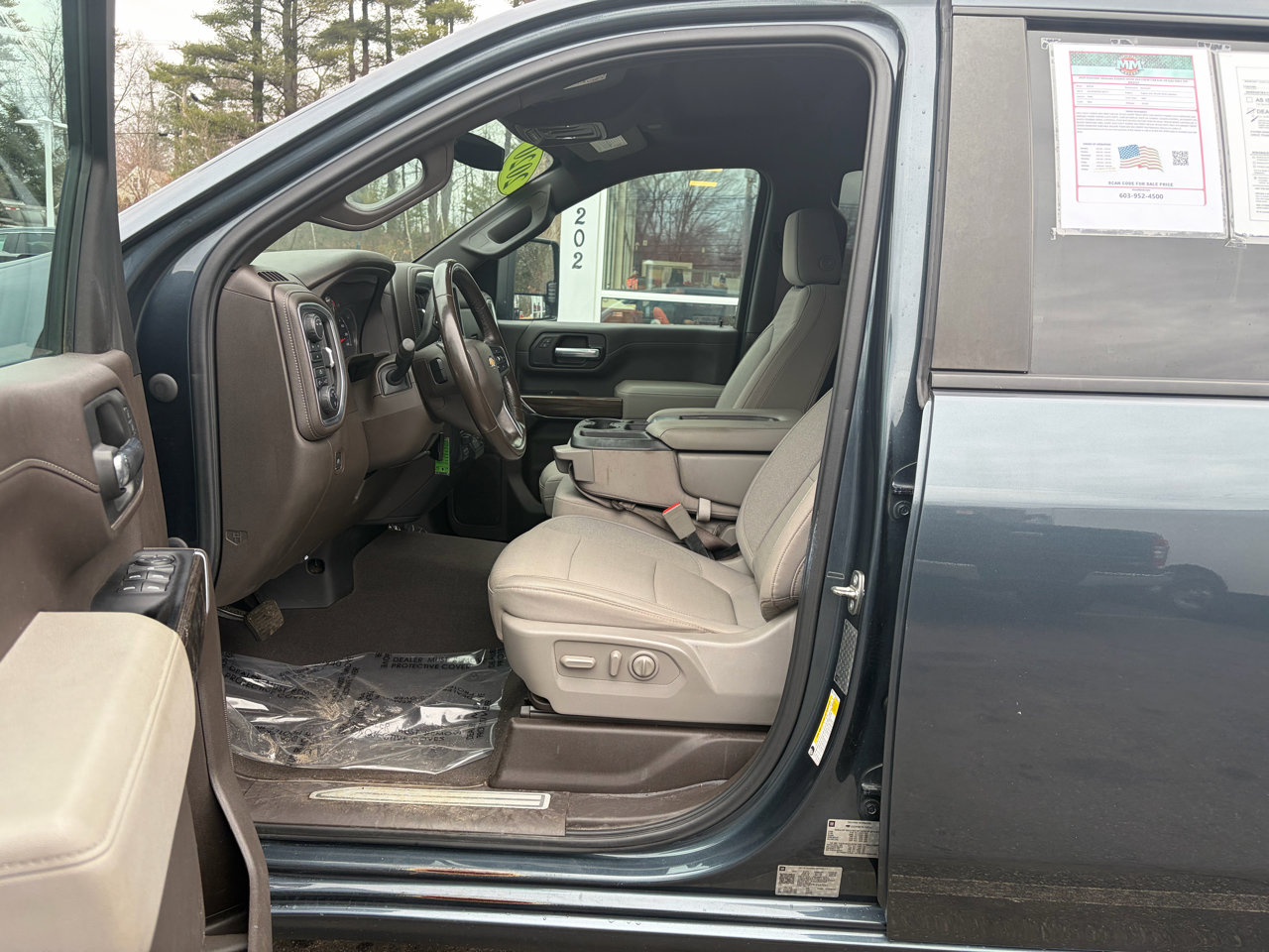 Used 2020 Chevrolet Silverado 2500 LT w/ Fleet Comfort Package image 21