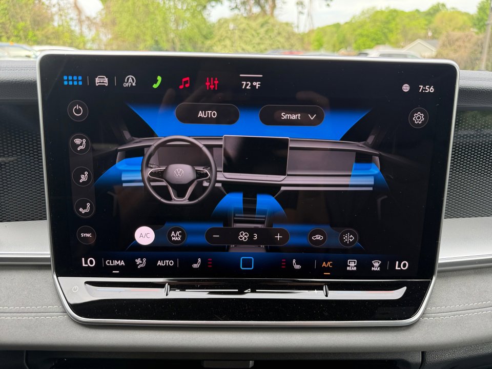 New 2026 Volkswagen Tiguan SE R-Line AWD/4WD image 18