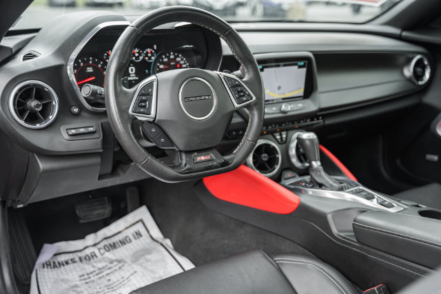 Used 2018 Chevrolet Camaro SS RWD image 30