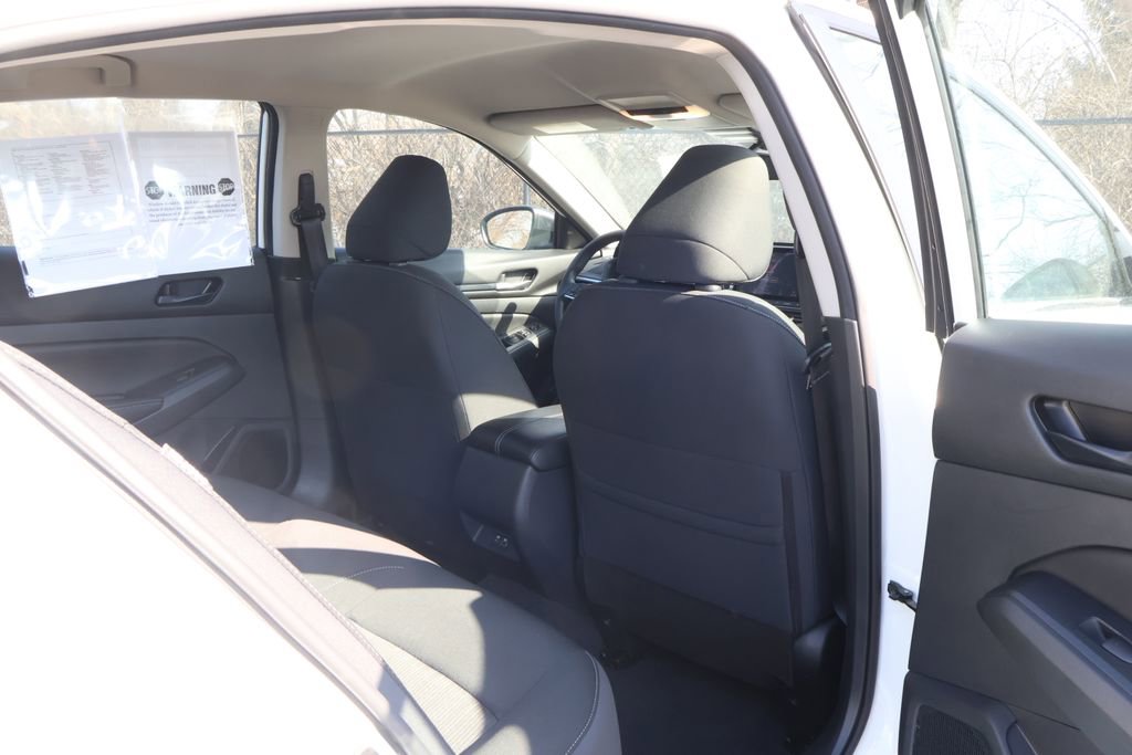 Used 2024 Nissan Altima 2.5 SV image 41