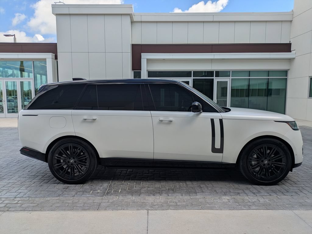Certified 2025 Land Rover Range Rover Long Wheelbase SE AWD/4WD image 7