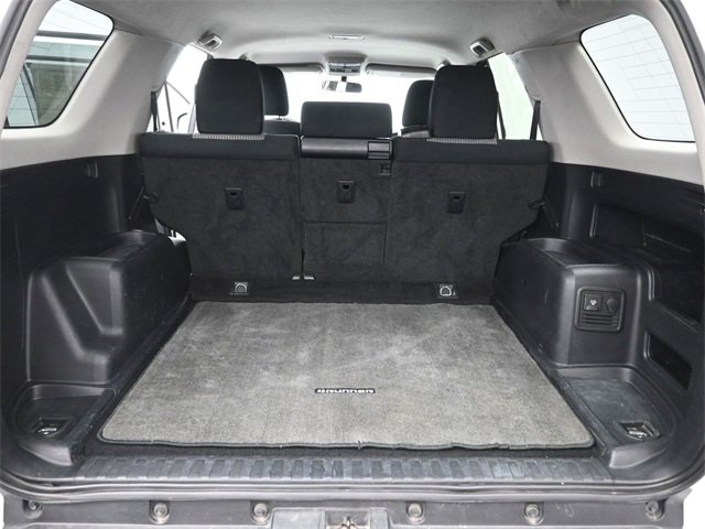 Used 2015 Toyota 4Runner SR5 image 26