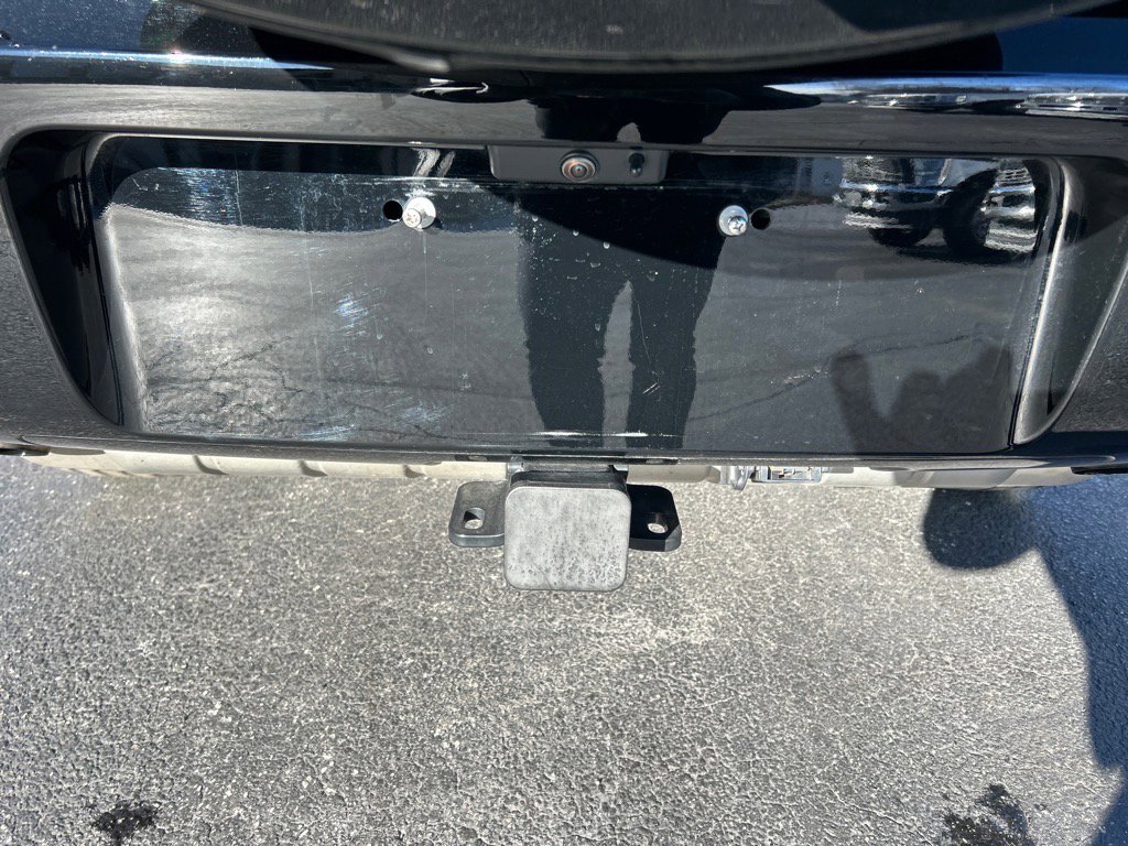 Used 2023 Land Rover Defender 130 X-Dynamic SE image 16