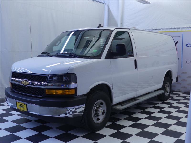 Used 2023 Chevrolet Express 2500 w/ Driver Convenience Package image 4