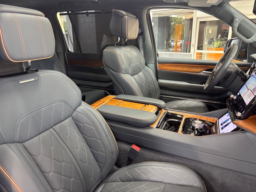 New 2024 Jeep Grand Wagoneer L Series III w/ Rear Seat Video Group 1 image 30