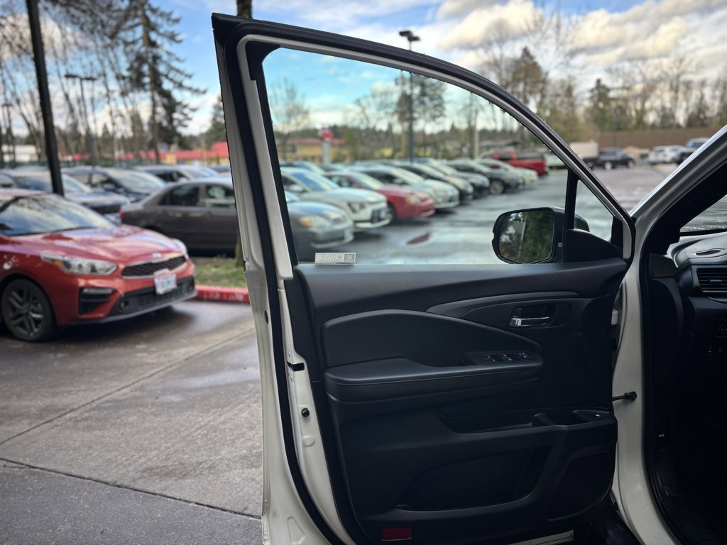 Used 2021 Honda Passport Sport image 24