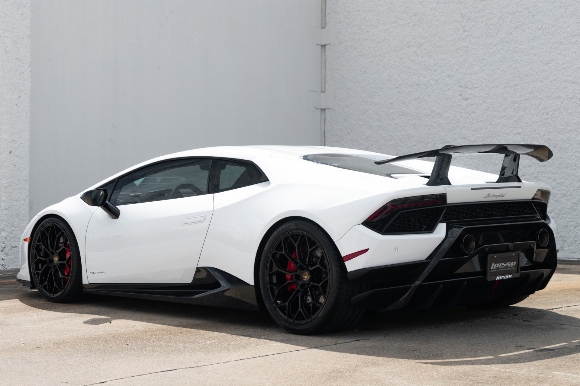 Used 2018 Lamborghini Huracan Performante image 9
