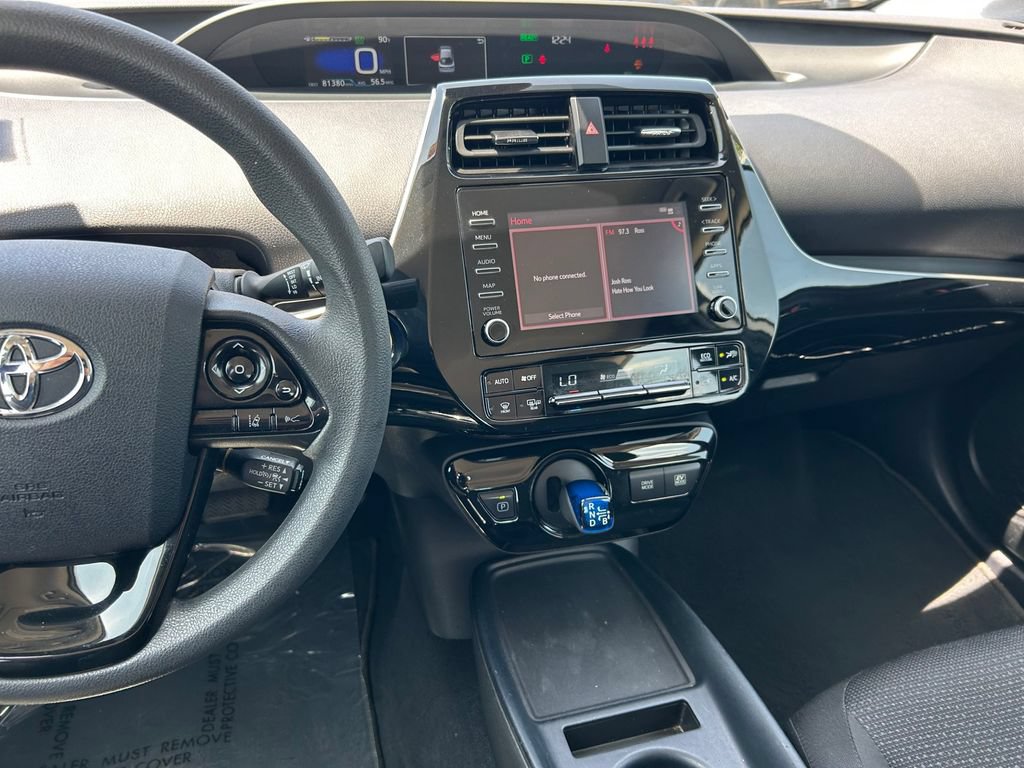 Used 2020 Toyota Prius LE FWD image 17