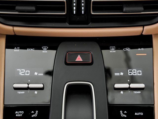 Certified 2025 Porsche Macan image 19