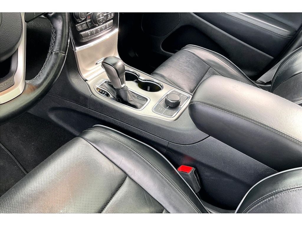 Used 2020 Jeep Grand Cherokee Overland AWD/4WD image 19