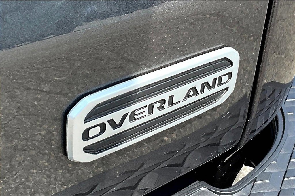 Used 2021 Jeep Gladiator Overland image 22