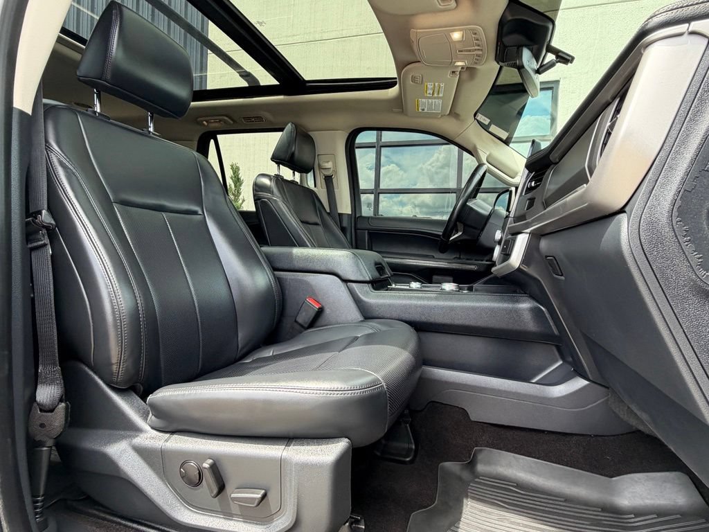 Used 2022 Ford Expedition XLT AWD/4WD image 21