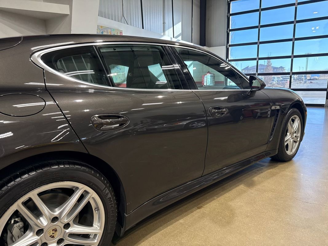 Used 2013 Porsche Panamera 4S image 31