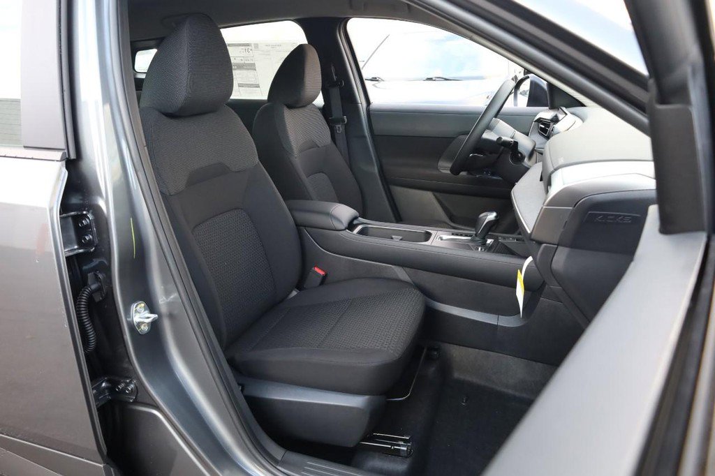 New 2026 Nissan Kicks S image 24