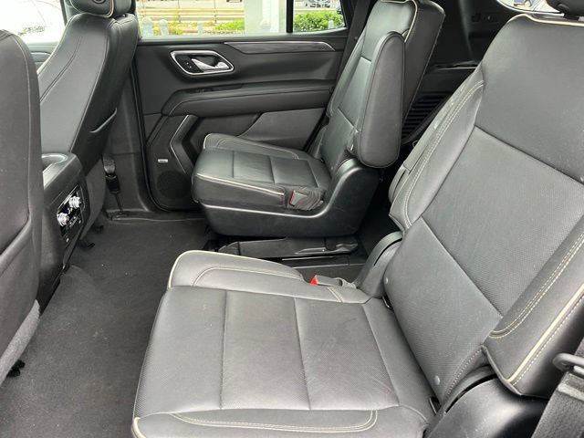 Used 2023 GMC Yukon SLT AWD/4WD image 12