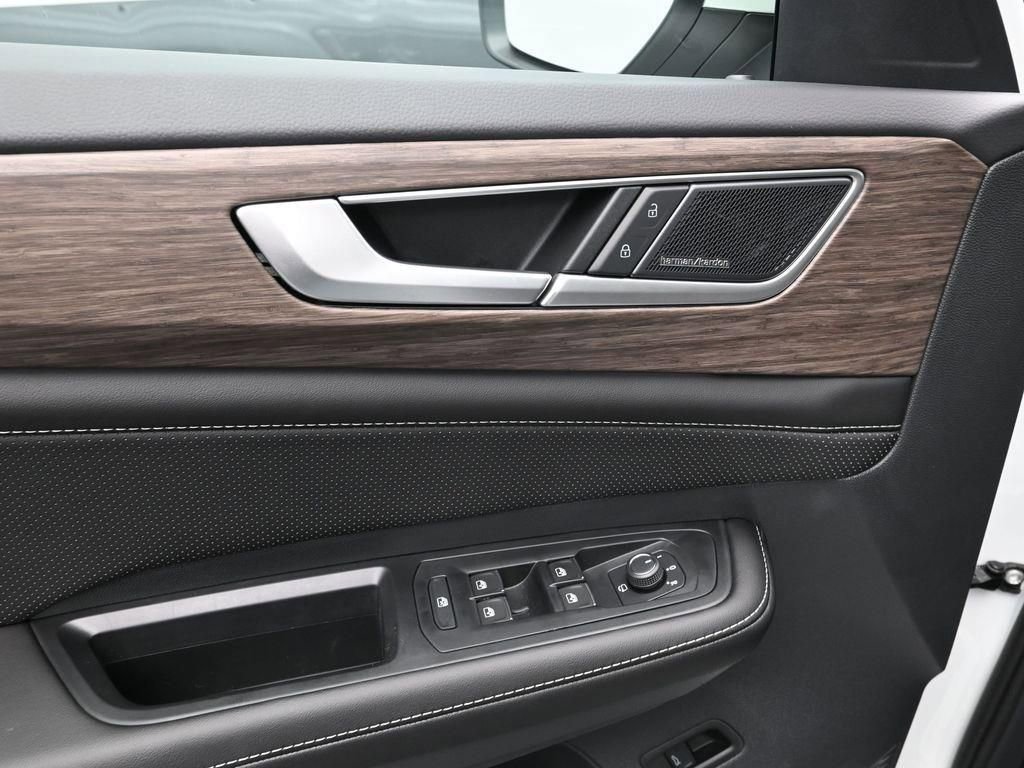 New 2026 Volkswagen Atlas SEL Premium R-Line image 12