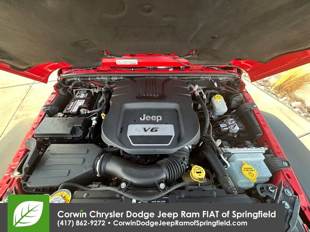 Used 2018 Jeep Wrangler Rubicon w/ Connectivity Group AWD/4WD image 23