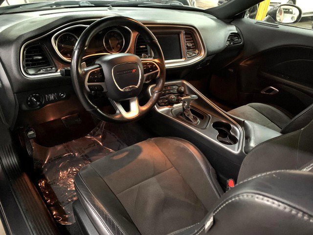 Used 2018 Dodge Challenger R/T Scat Pack w/ Leather Interior Group image 15