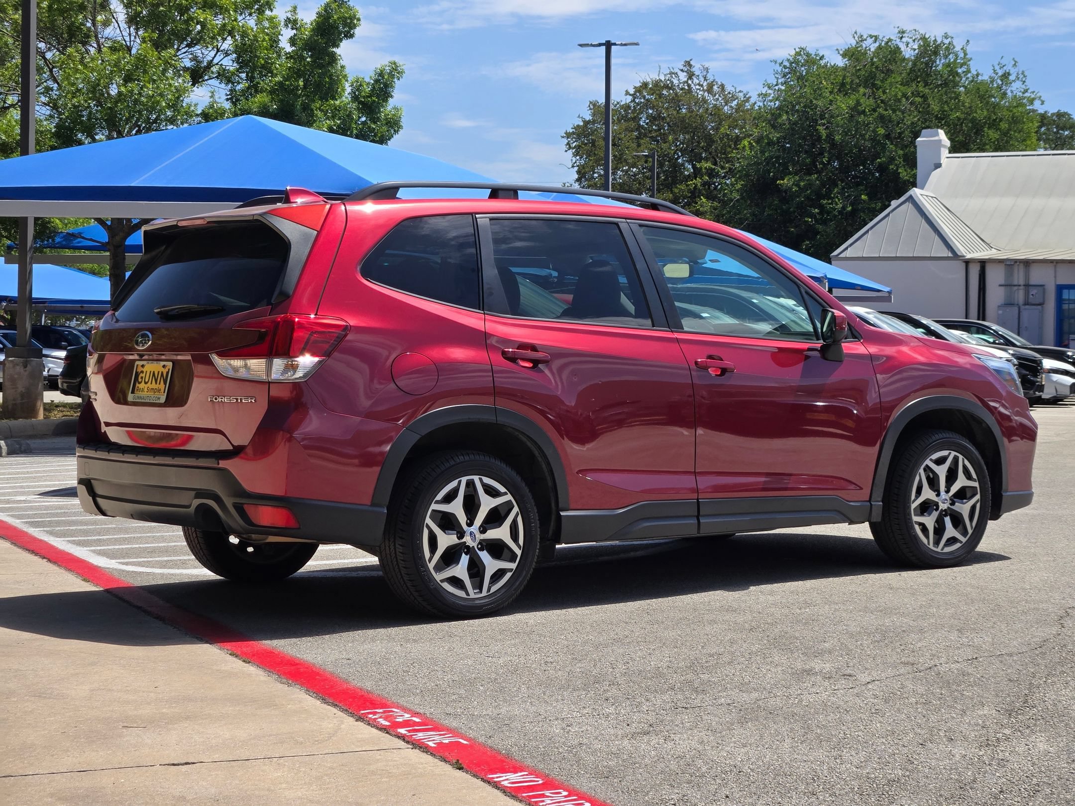 Used 2019 Subaru Forester Premium w/ Popular Package #1 AWD/4WD image 3