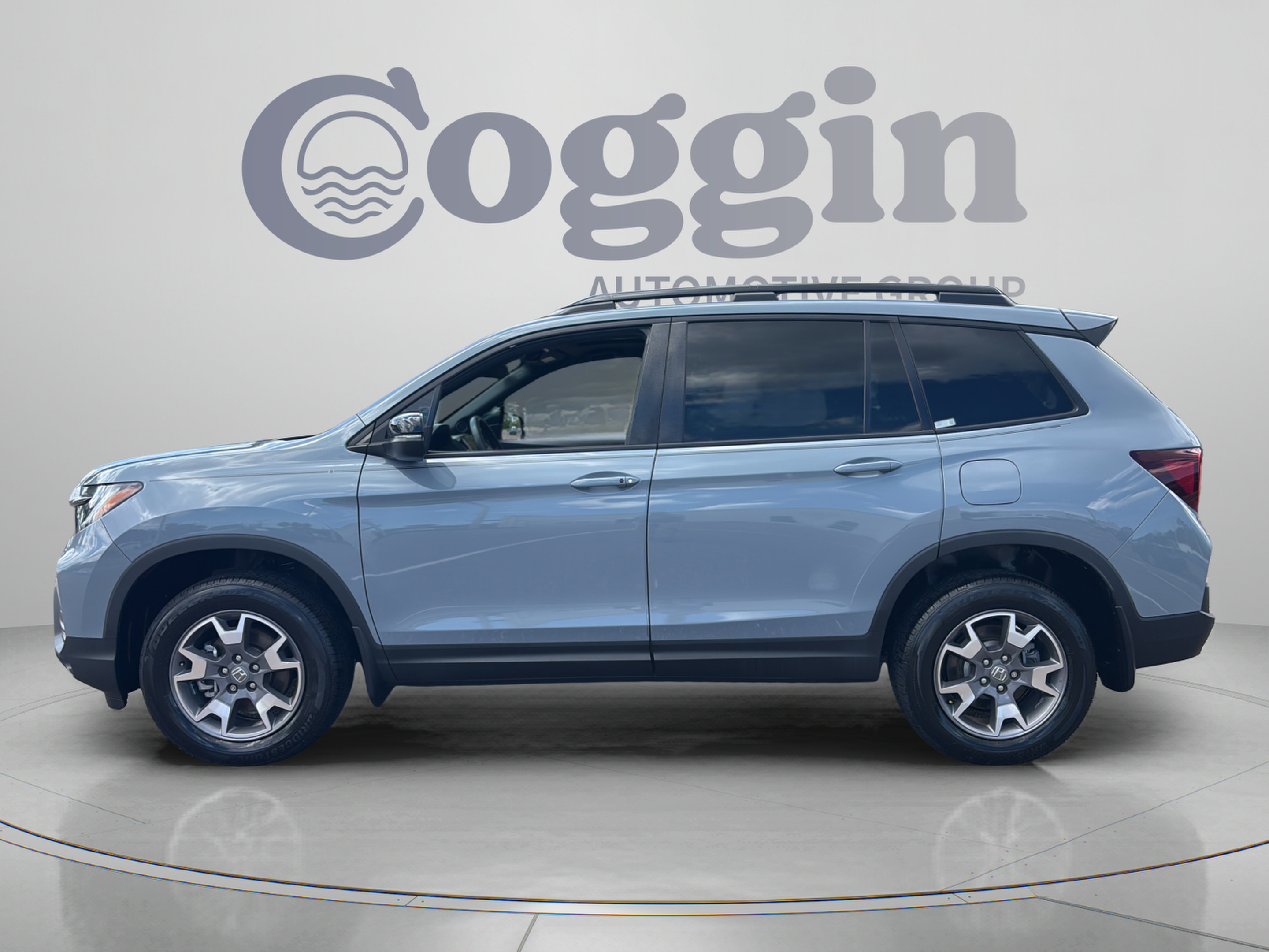 Certified 2023 Honda Passport TrailSport image 2