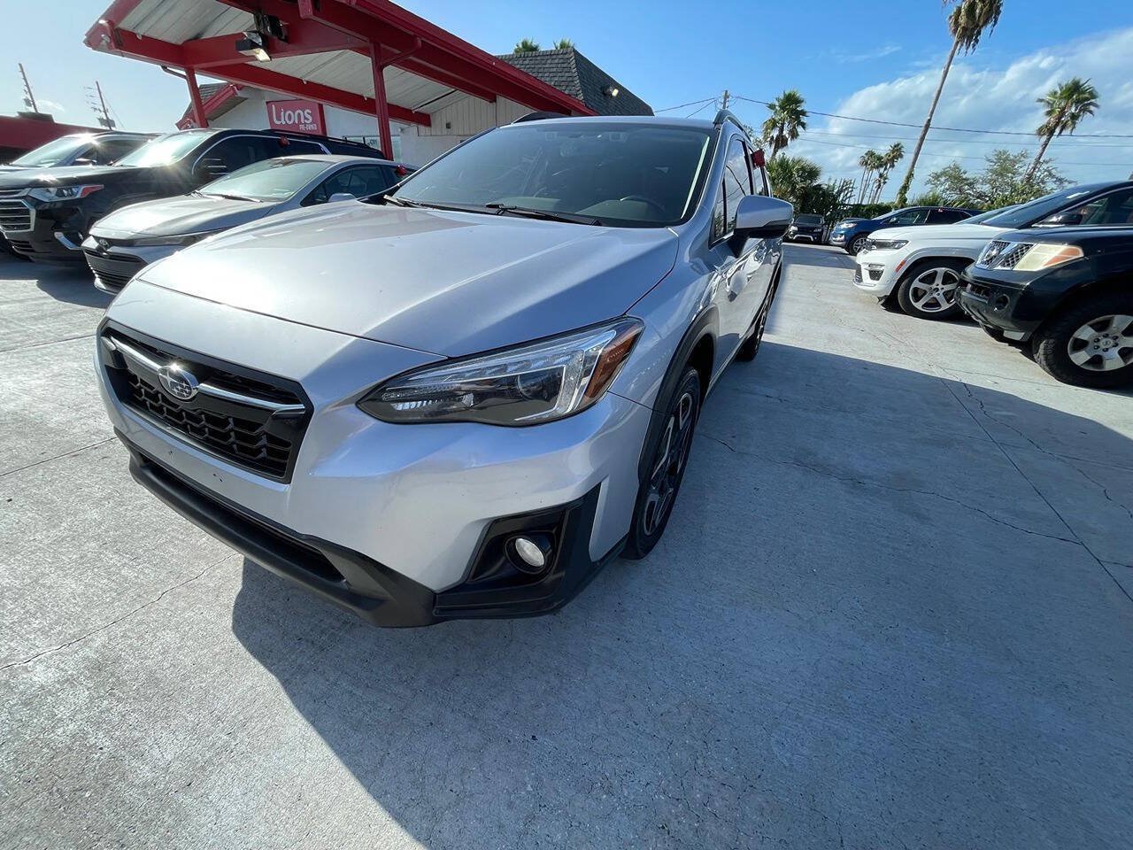Used 2019 Subaru Crosstrek 2.0i Limited w/ Moonroof Package w/Navigation AWD/4WD image 2