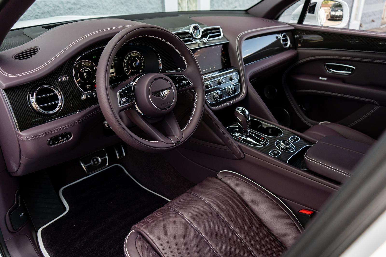 New 2026 Bentley Bentayga AWD/4WD image 30