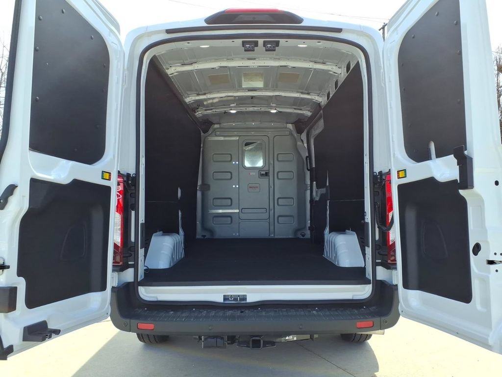 New 2026 Ford Transit 250 148 Medium Roof Extended AWD image 8