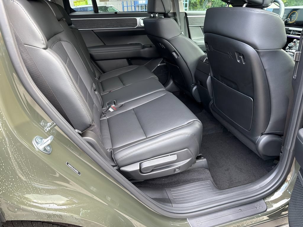 New 2026 Hyundai Santa Fe Limited FWD image 15