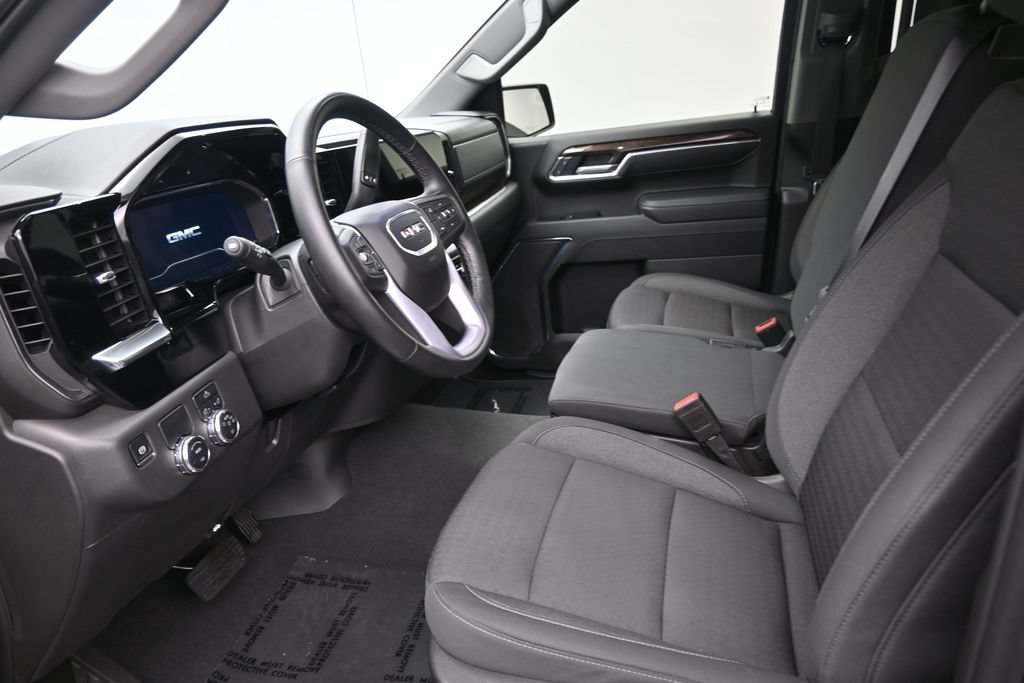 Used 2025 GMC Sierra 1500 Elevation RWD image 12