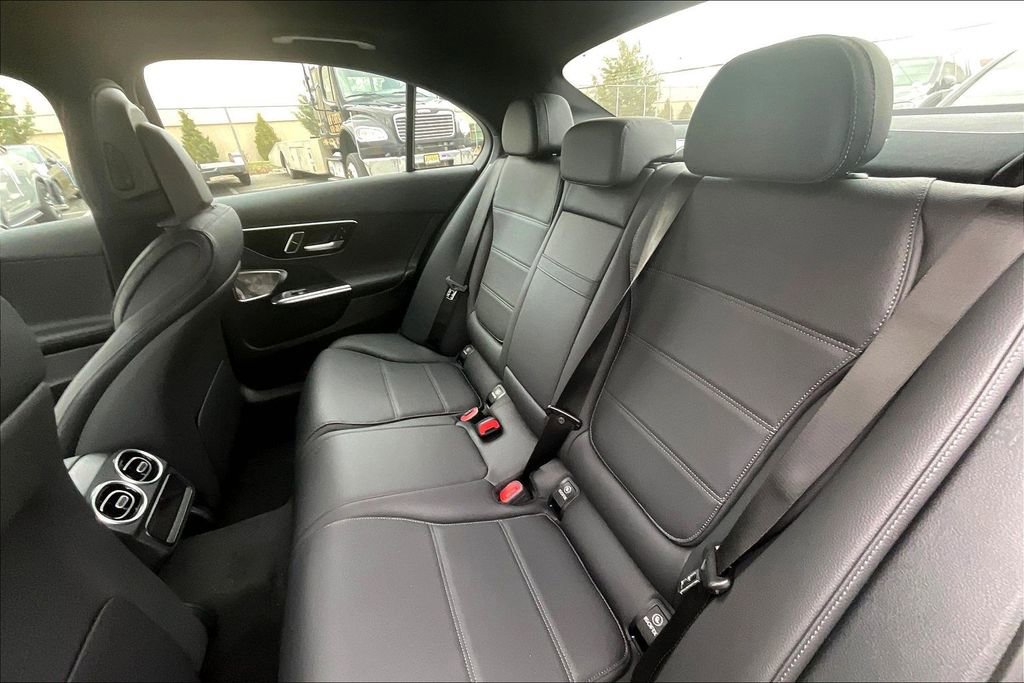 New 2026 Mercedes-Benz C 300 4MATIC Sedan image 10