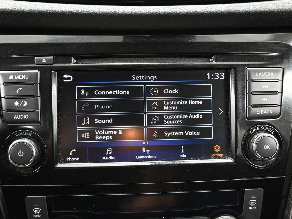 Used 2020 Nissan Rogue SV image 23