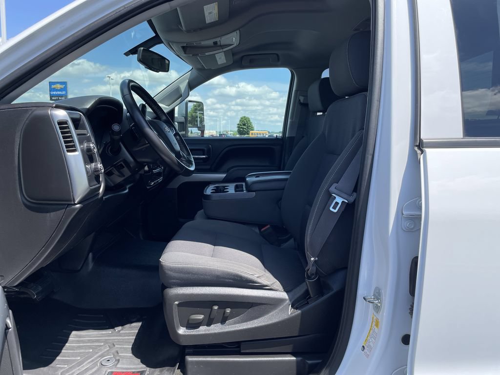 Used 2015 Chevrolet Silverado 1500 LT w/ Custom Sport Edition AWD/4WD image 16