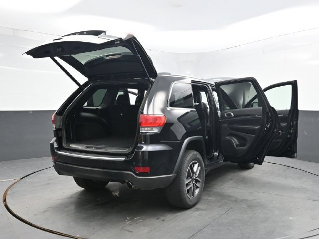 Used 2019 Jeep Grand Cherokee Limited AWD/4WD image 56