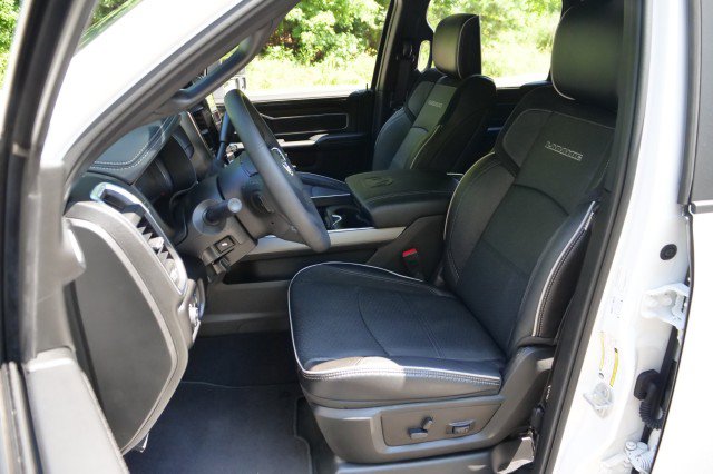 Used 2026 RAM 2500 Laramie AWD/4WD image 3