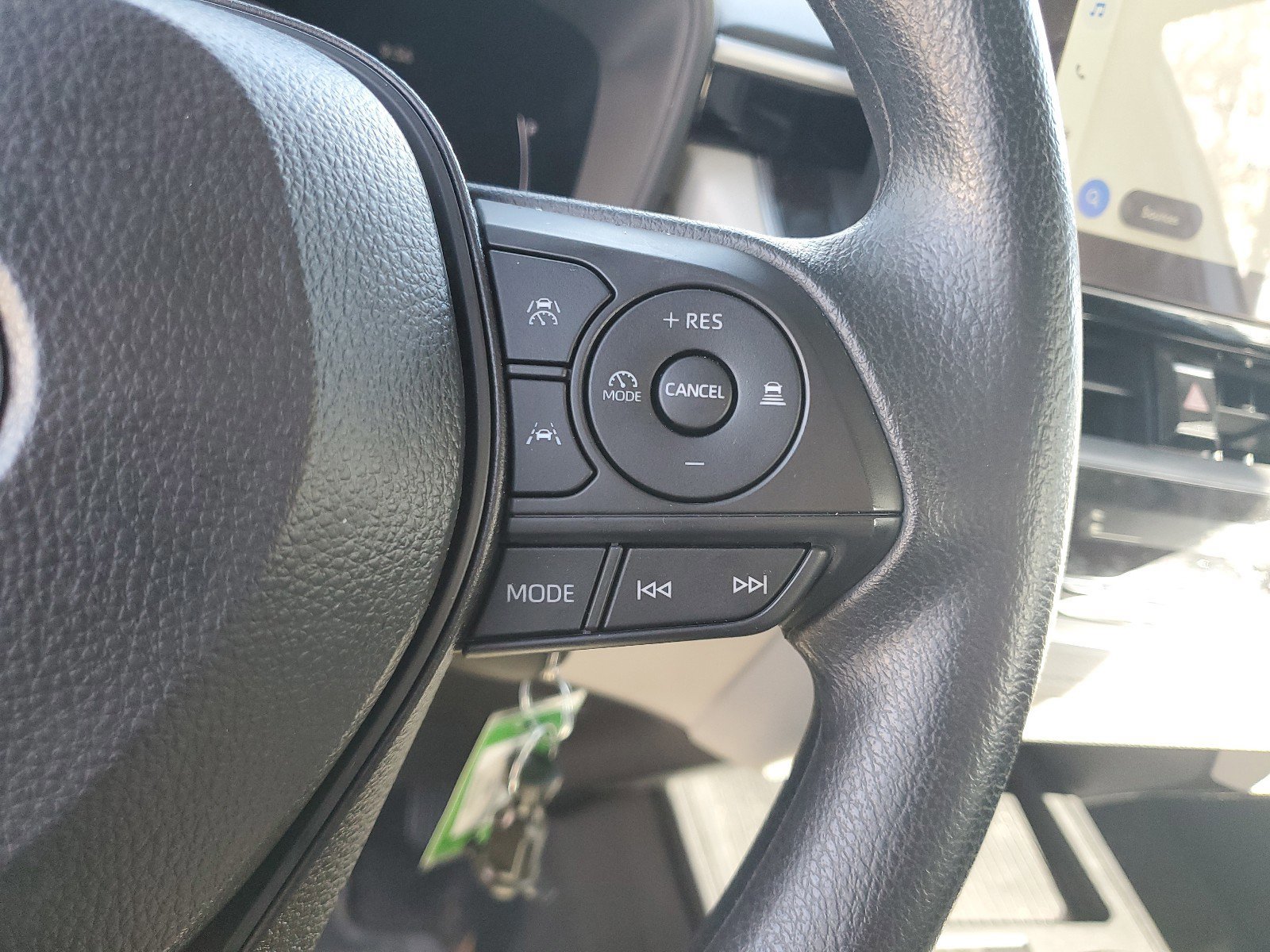 Used 2026 Toyota Corolla Cross L FWD image 24